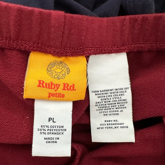 Ruby Rd. Knit pants.  Large Petite - Picture 3 of 3